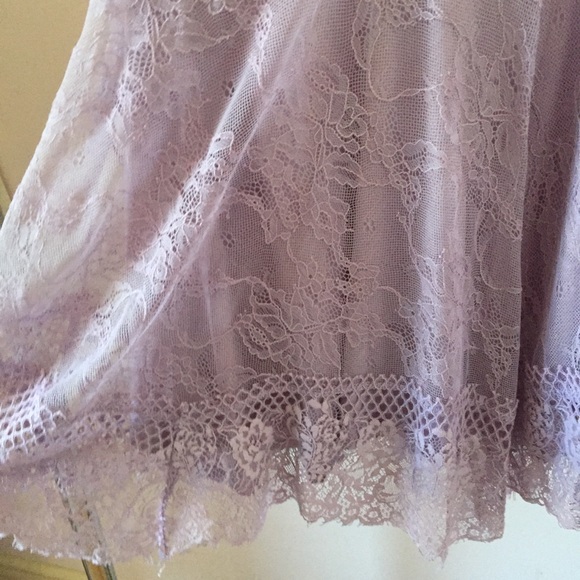 Purple Lace Tanktop - Picture 3 of 6
